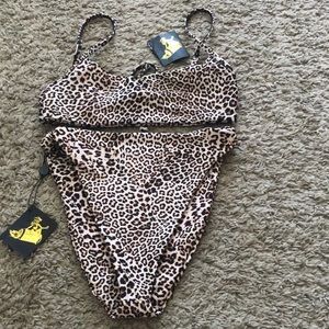 NWT skatie salty blonde bikini